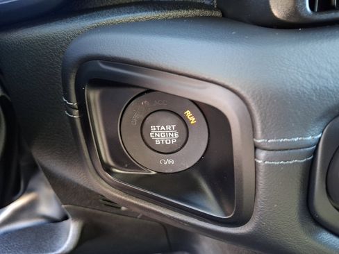 Used 2025 Jeep Wrangler Unlimited Sahara w/ Safety Group AWD/4WD image 22