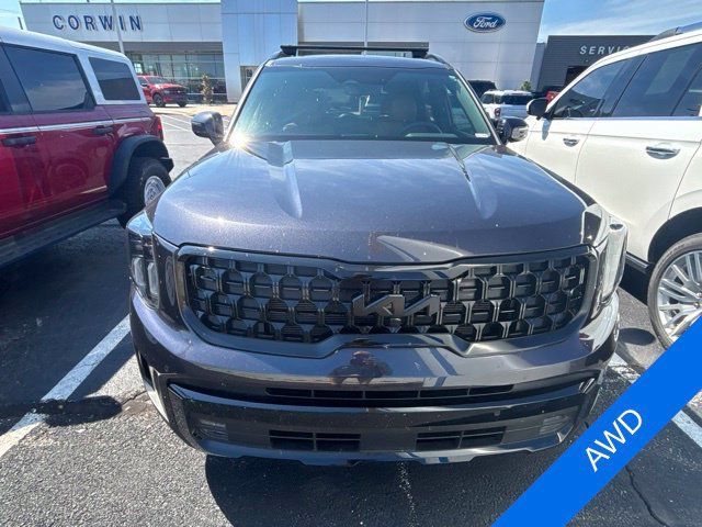 Used 2025 Kia Telluride SX X-Line AWD/4WD image 2