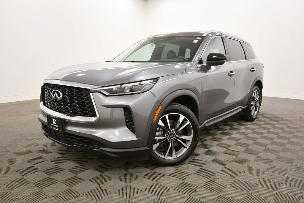 Used 2025 INFINITI QX60 Luxe AWD/4WD image 2