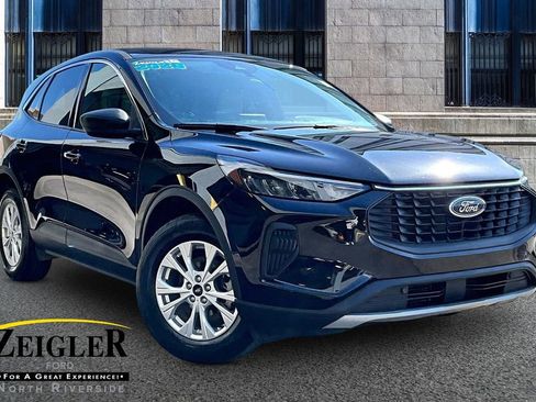 Used 2023 Ford Escape Active AWD/4WD image 1