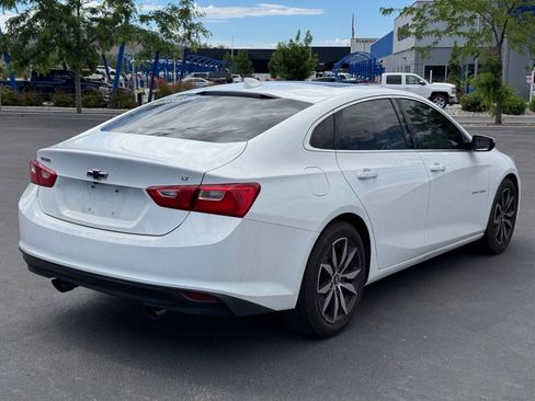 Used 2017 Chevrolet Malibu LT w/ Leather Package FWD image 7