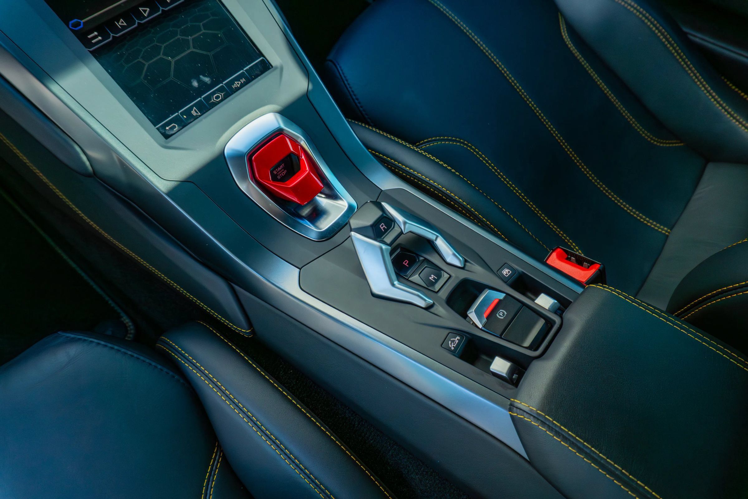 Used 2021 Lamborghini Huracan EVO RWD image 14