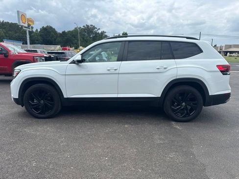 Used 2023 Volkswagen Atlas SE w/ Black Wheel Package AWD/4WD image 5