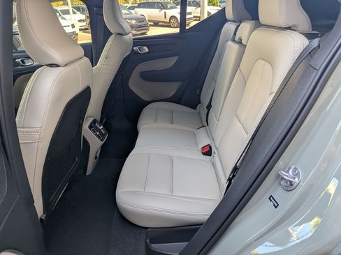 Used 2023 Volvo XC40 B5 Ultimate w/ Protection Package Premier AWD/4WD image 26