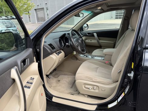 Used 2009 Toyota Highlander Sport AWD/4WD image 3