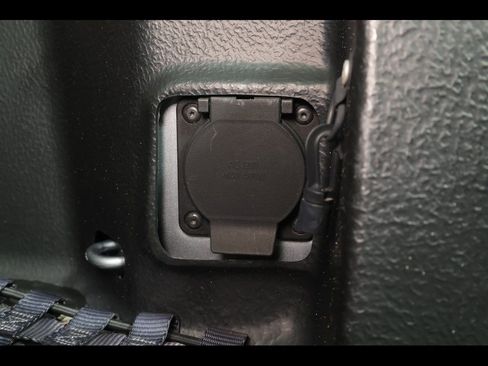 Used 2023 Chevrolet Silverado 1500 LT image 16