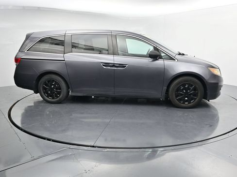 Used 2016 Honda Odyssey LX image 9
