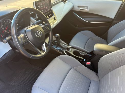 Used 2020 Toyota Corolla SE image 9