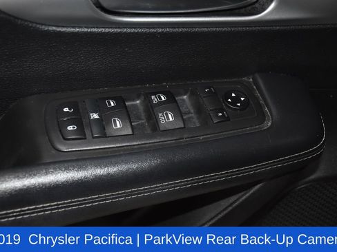 Used 2019 Chrysler Pacifica Touring Plus w/ Advanced Safetytec Group FWD image 25