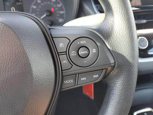 Used 2024 Toyota Corolla LE FWD image 20