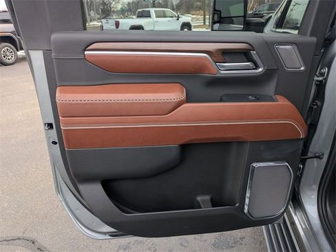 Used 2024 GMC Sierra 2500 Denali Ultimate w/ Max Trailering Package image 29