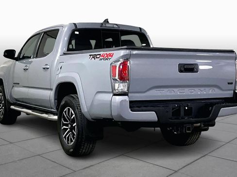 Used 2021 Toyota Tacoma TRD Sport image 11