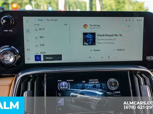 Used 2023 Lexus LX 600 4WD w/ Interior Upgrade Package image 40