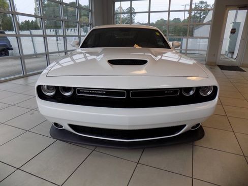 Certified 2022 Dodge Challenger GT image 2