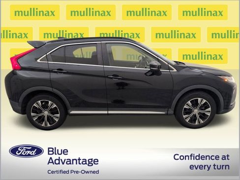 Used 2020 Mitsubishi Eclipse Cross SE image 2