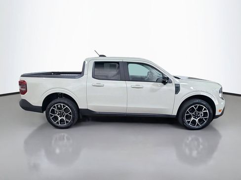 Used 2025 Ford Maverick Lariat w/ 4K Tow Package AWD/4WD image 10