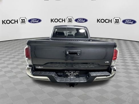 Used 2021 Toyota Tacoma TRD Off-Road image 7