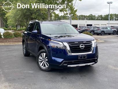 Certified 2025 Nissan Pathfinder SL