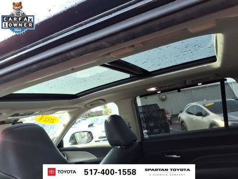 Used 2024 Toyota Grand Highlander AWD Hybrid image 12
