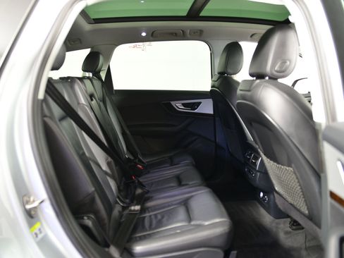Used 2019 Audi Q7 2.0T Premium w/ Convenience Package image 19