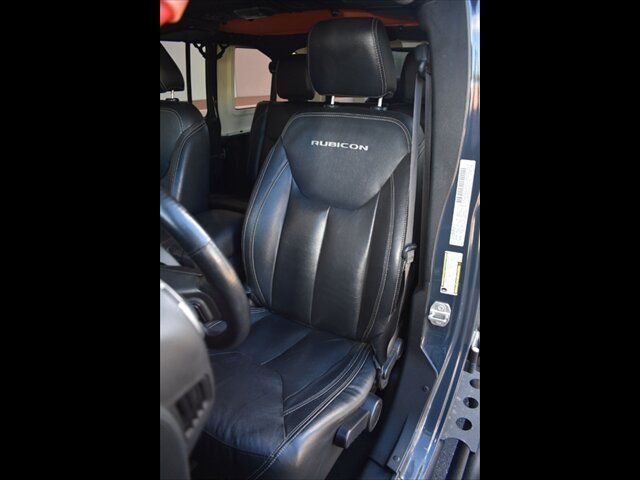 Used 2017 Jeep Wrangler Unlimited Rubicon w/ Connectivity Group AWD/4WD image 16