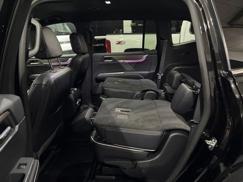 Used 2026 GMC Acadia Denali w/ Super Cruise Package AWD/4WD image 38