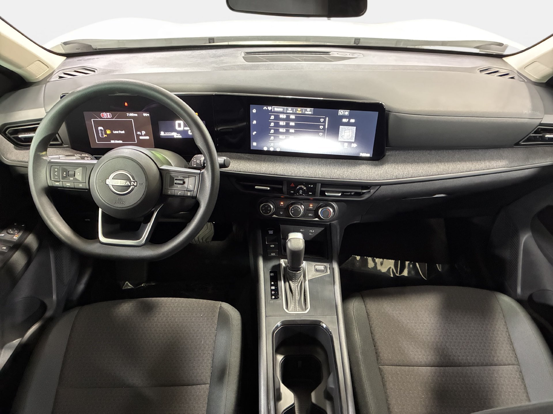 New 2027 Nissan Kicks S FWD image 9