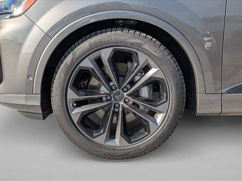 New 2026 Audi Q7 3.0T Premium Plus image 9