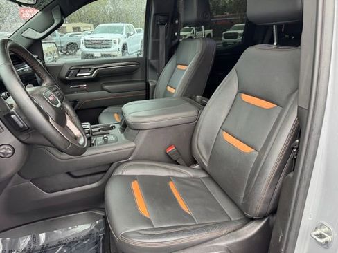 Used 2024 GMC Sierra 1500 AT4 w/ Technology Package image 17