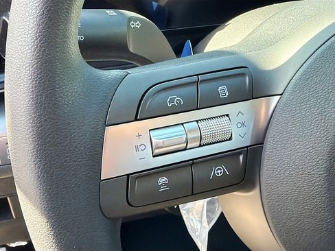 New 2026 Hyundai Kona SE image 31