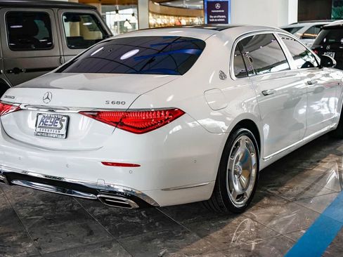 Certified 2024 Mercedes-Benz Maybach S 680 4MATIC image 4