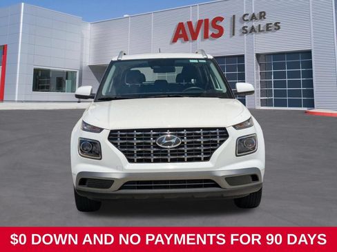 Used 2025 Hyundai Venue SEL FWD image 2
