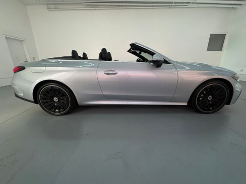 Used 2025 Mercedes-Benz CLE 450 4MATIC Cabriolet image 7