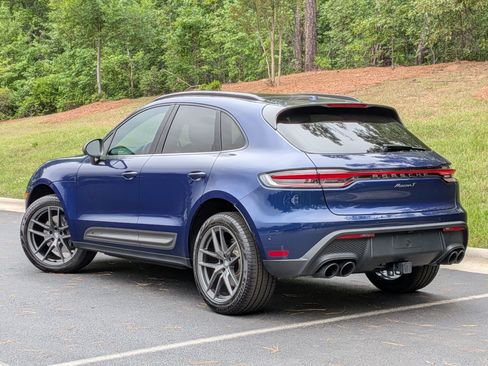 Certified 2025 Porsche Macan Turbo AWD/4WD image 3