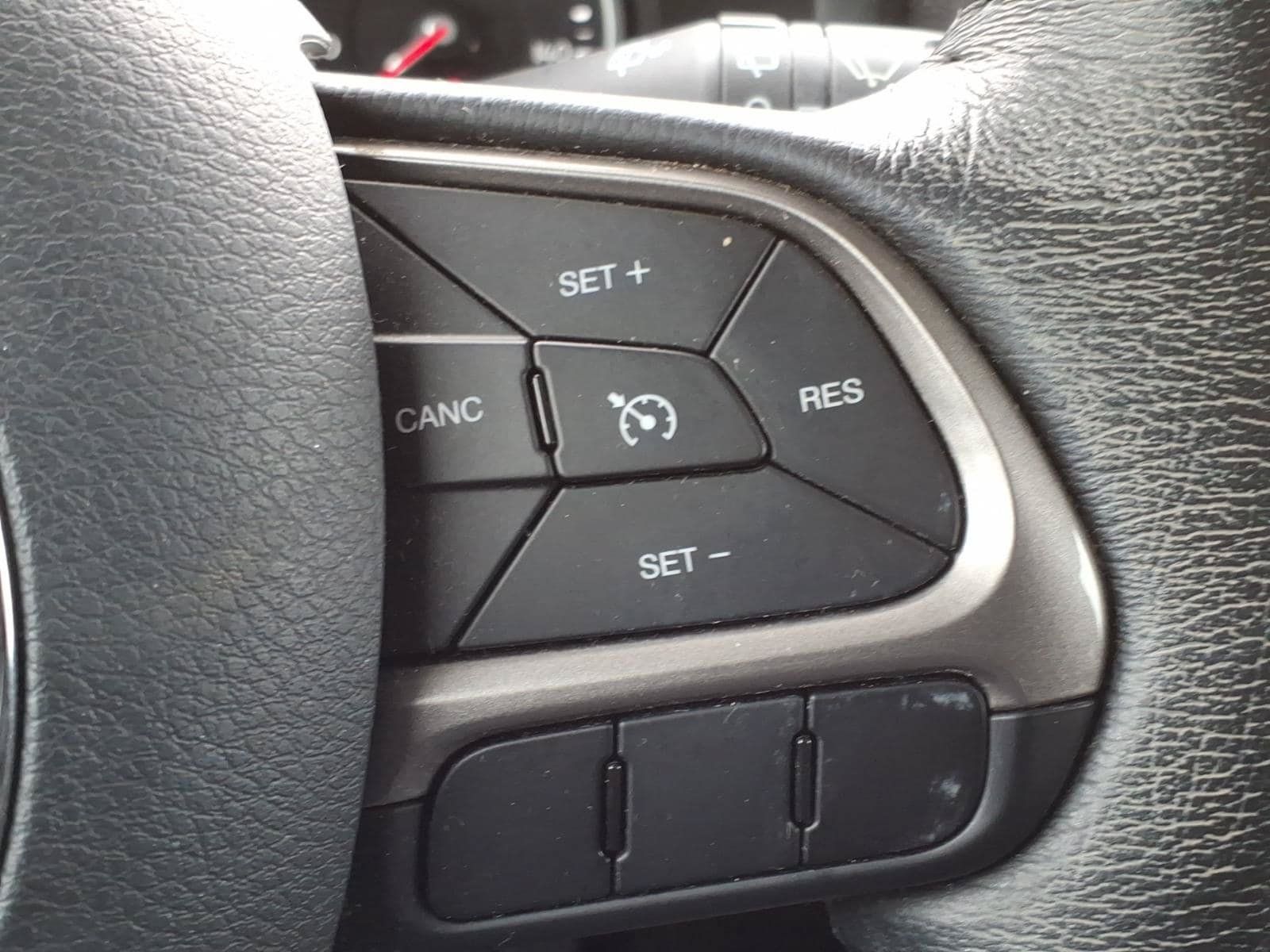 Used 2022 Jeep Renegade Latitude w/ Convenience Group AWD/4WD image 17