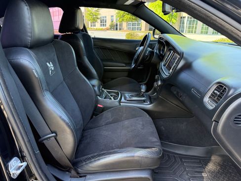 Used 2019 Dodge Charger Scat Pack w/ Plus Group RWD image 35