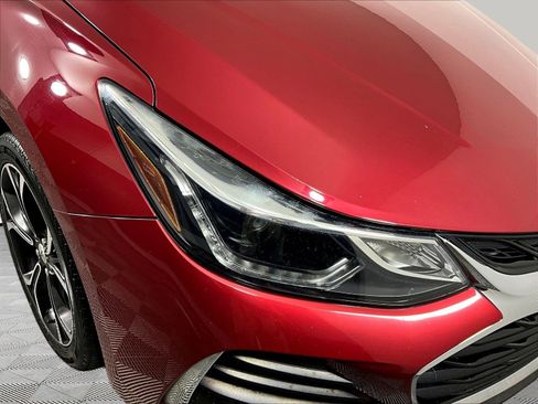 Used 2019 Chevrolet Cruze LT w/ Convenience Package FWD image 31