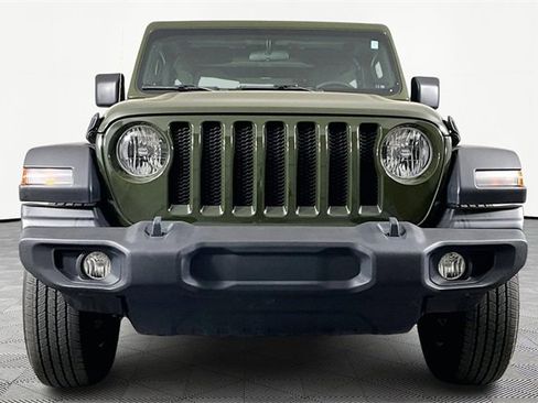 Used 2022 Jeep Wrangler Unlimited Sport image 2