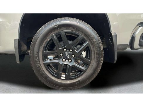 Used 2024 Chevrolet Silverado 1500 Custom AWD/4WD image 23