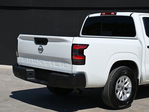 Used 2025 Nissan Frontier S image 8