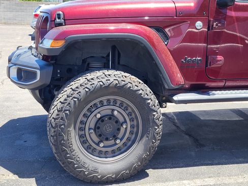 Used 2021 Jeep Gladiator Sport AWD/4WD image 5