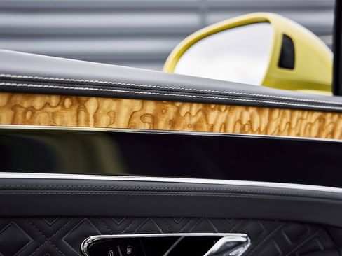 Used 2022 Bentley Continental GT image 27