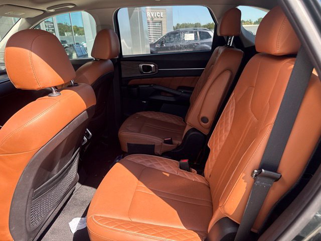 Used 2022 Kia Sorento SX Prestige w/ Rust Color Package AWD/4WD image 18