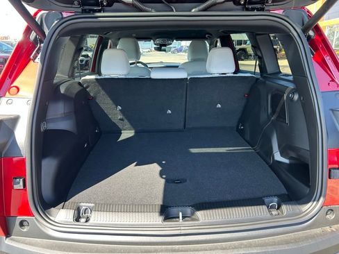 New 2026 Jeep Cherokee Limited image 27