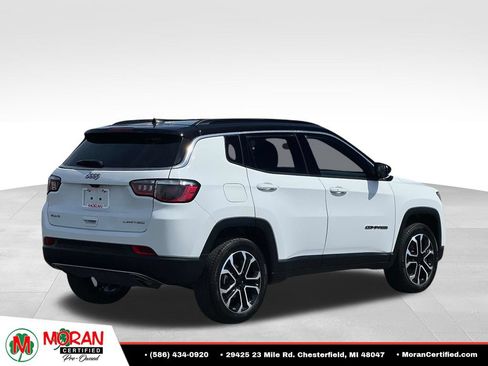 Used 2023 Jeep Compass Limited w/ Sun and Sound Group AWD/4WD image 5