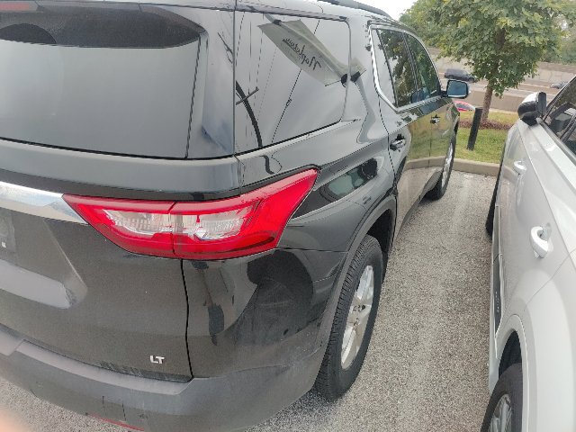 Used 2020 Chevrolet Traverse LT w/ Driver Confidence II Package AWD/4WD image 14