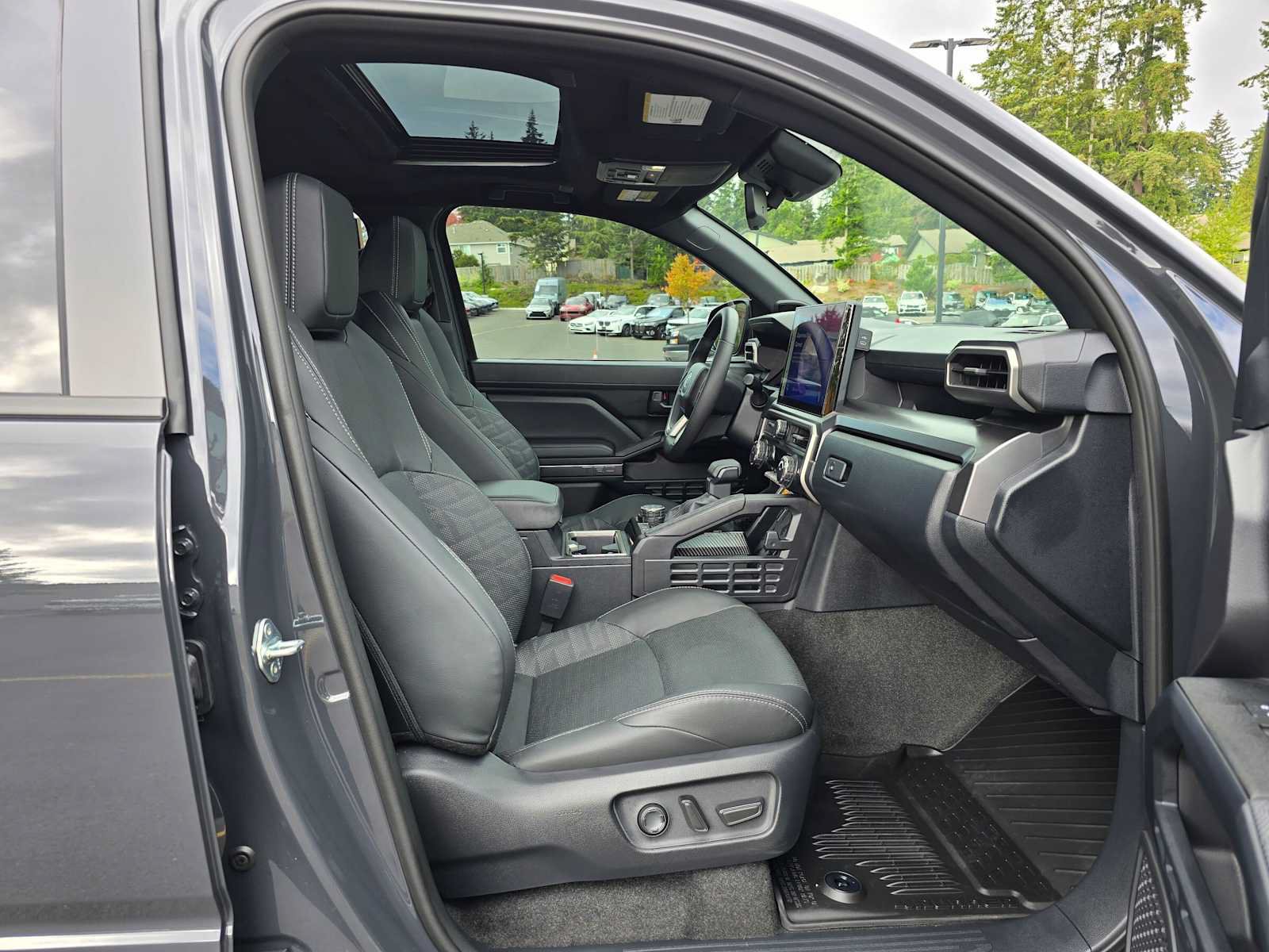 Used 2026 Toyota 4Runner TRD Off-Road Premium AWD/4WD image 11