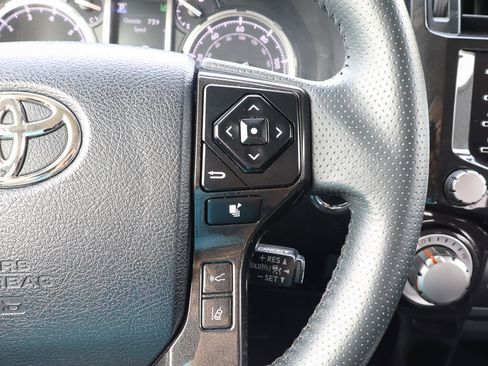 Used 2024 Toyota 4Runner TRD Off-Road image 27