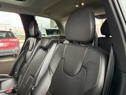 Used 2019 Volvo XC90 T6 Momentum w/ Protection Package Premier AWD/4WD image 15