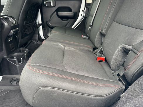 Used 2021 Jeep Wrangler Unlimited Rubicon image 21